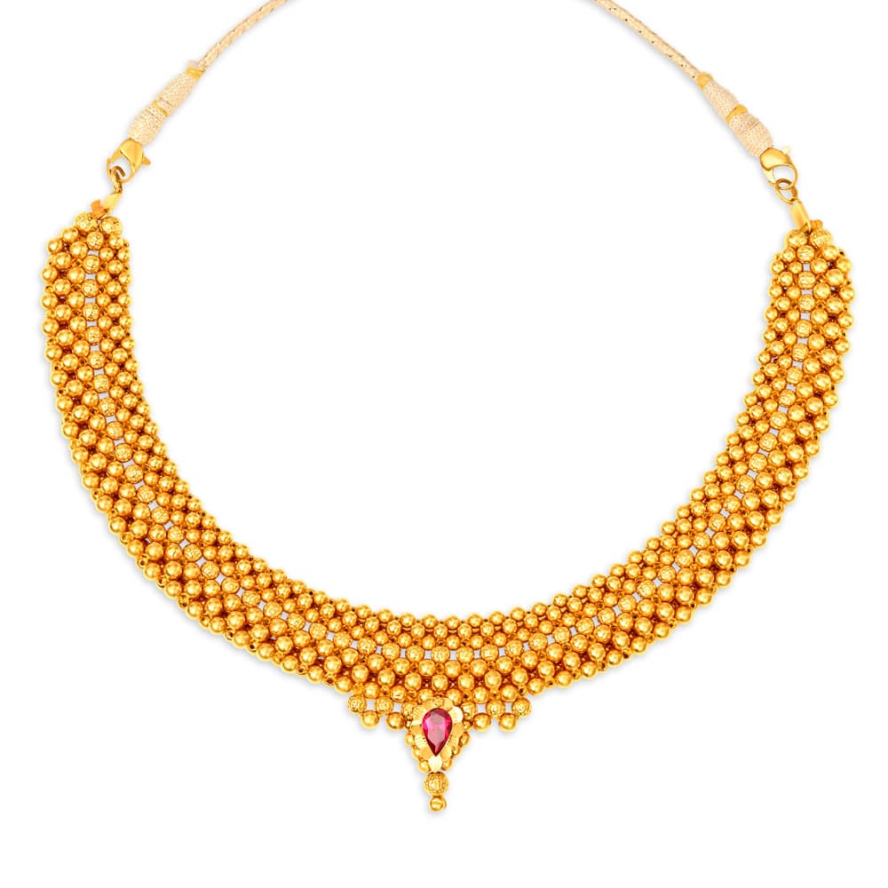 Stately Gold Thusi Necklace For The Maharashtrian Bride